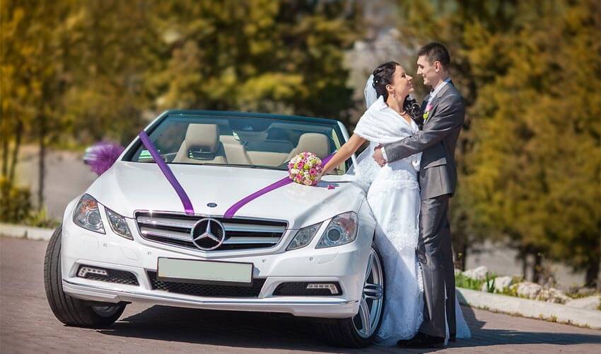 Особенности аренды автомобиля с водителем на предстоящую свадьбу